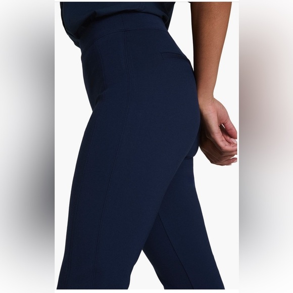 SPANXsupersmooth™ PerfectFit Ponte Slim Straight Pant - Picture 3 of 6